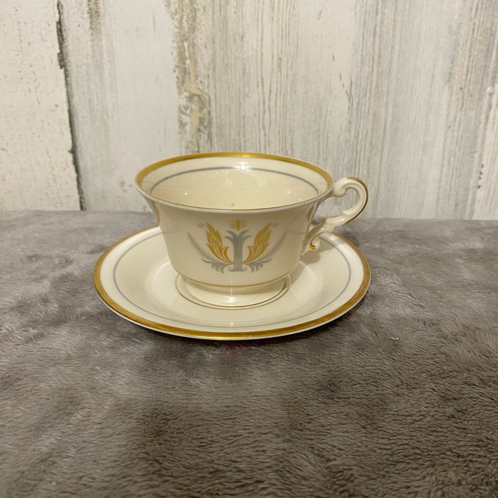 Elegant Syracuse Governor Clinton Gold and Cream Teacup and Saucer Set